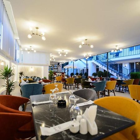 Casa On Hotel Năvodari Buitenkant foto