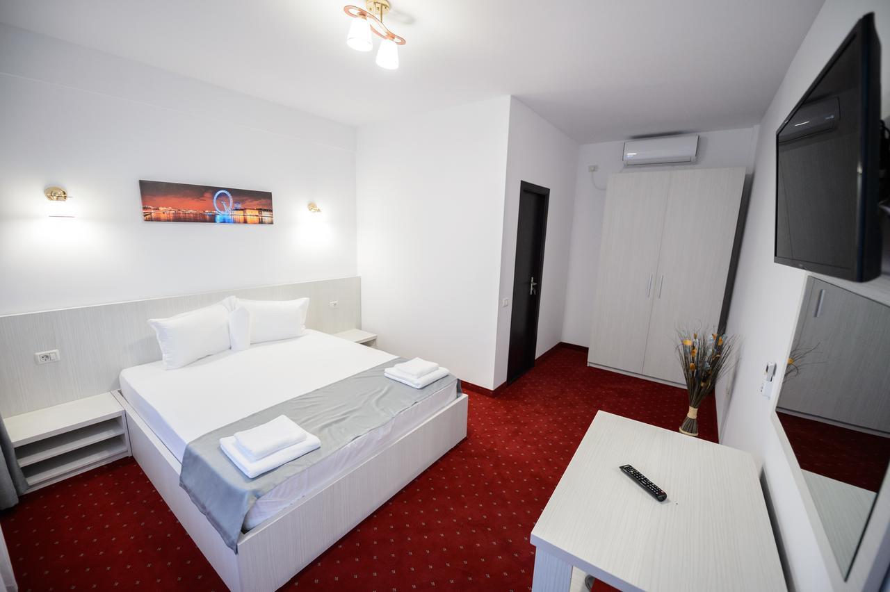 Casa On Hotel Năvodari Buitenkant foto