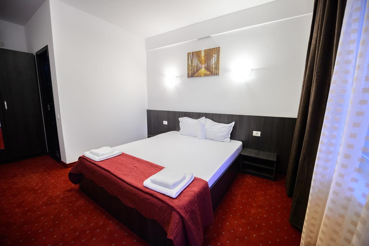Casa On Hotel Năvodari Buitenkant foto