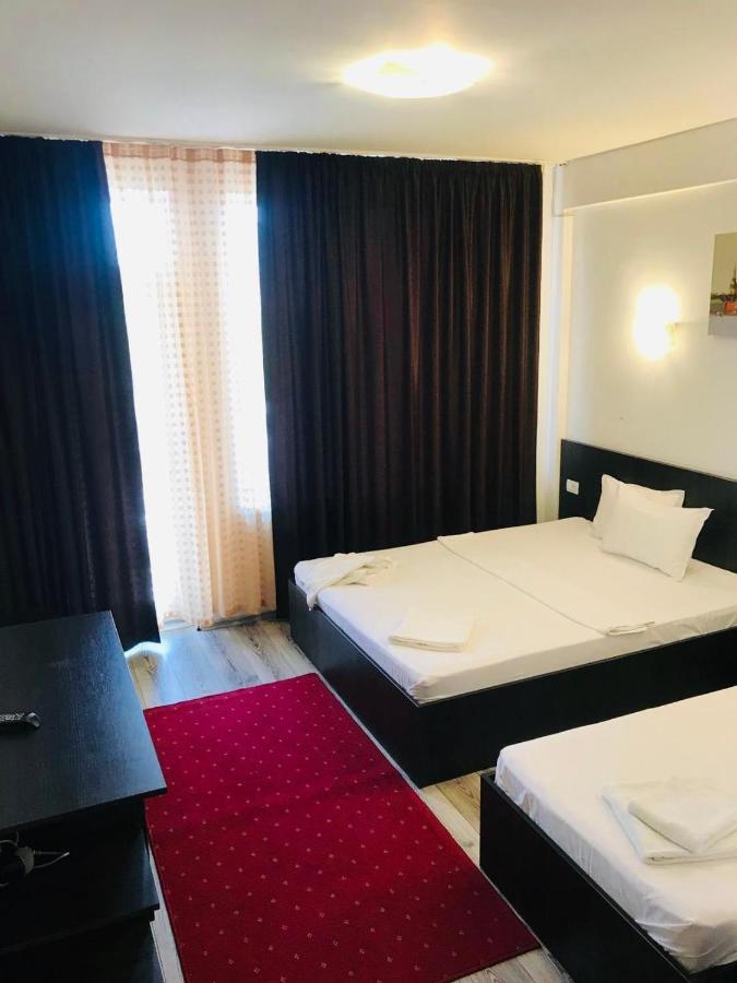 Casa On Hotel Năvodari Buitenkant foto