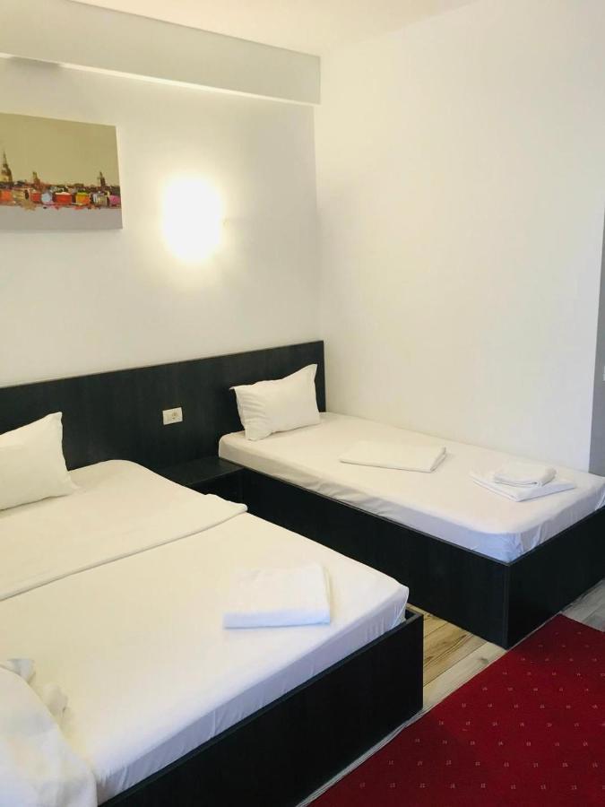 Casa On Hotel Năvodari Buitenkant foto